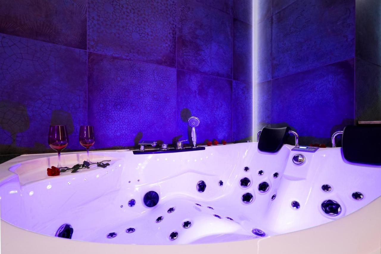 Jacuzzi & Bike Apartment, クラクフ エクステリア 写真